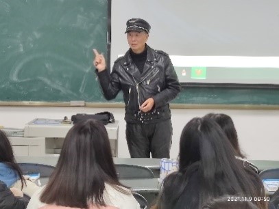 1636641922568492.jpg 图4 创新创业教研室成功举办大学生创新创业教育讲座.jpg