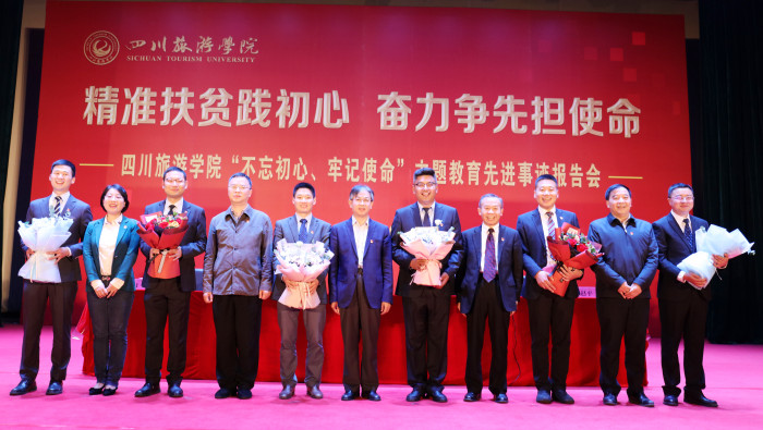 15714015792876.jpg 10大会合照.jpg